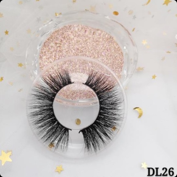 Lashes!! - Picture 3 of 8